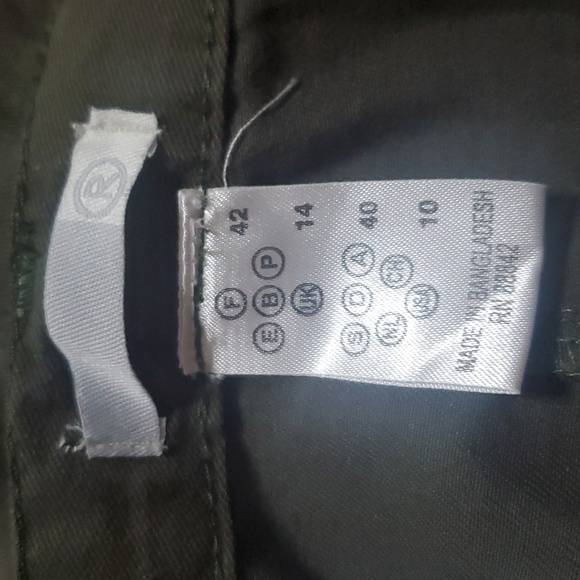 Size 10 - Olive Shorts - Picture 3 of 6